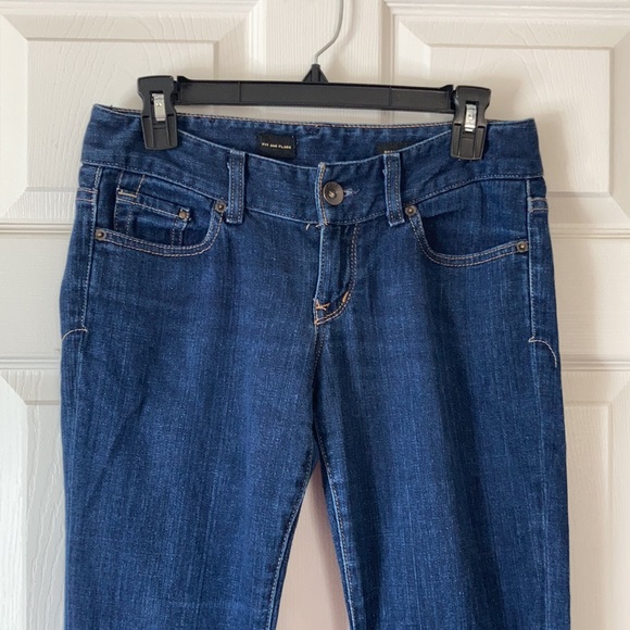 Quality denim X2 “ fit and flare” dark wash flare leg wide leg boot cut sz 2 L - Picture 3 of 17